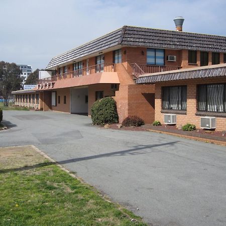 Canberra Lyneham Motor Inn エクステリア 写真