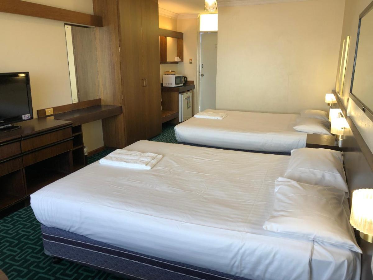 Canberra Lyneham Motor Inn エクステリア 写真